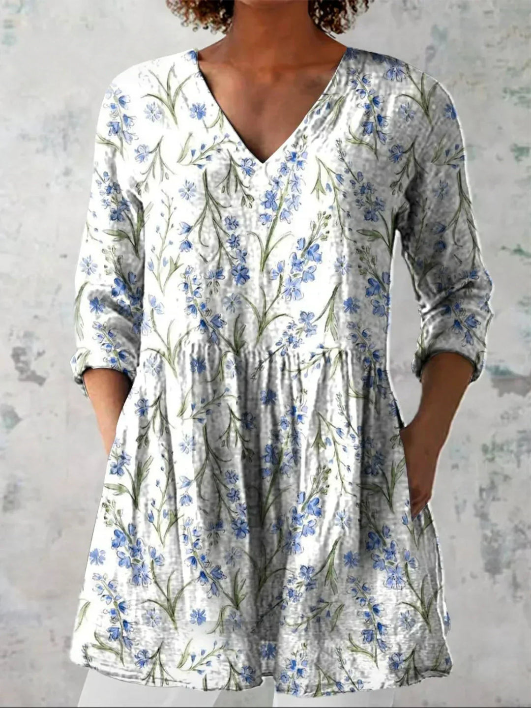 Isabella | Charmante Chemise Fleurie à Col V