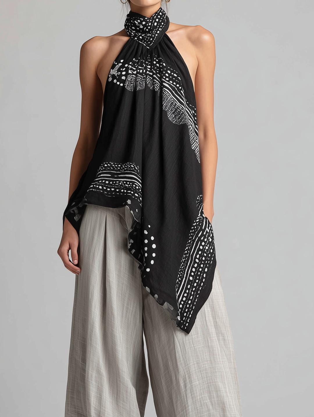 Ensemble Décontracté Femme : Haut Sans Manches Tissé Noir Imprimé à Col Halter Associé à un Pantalon en Coton-Lin Gris