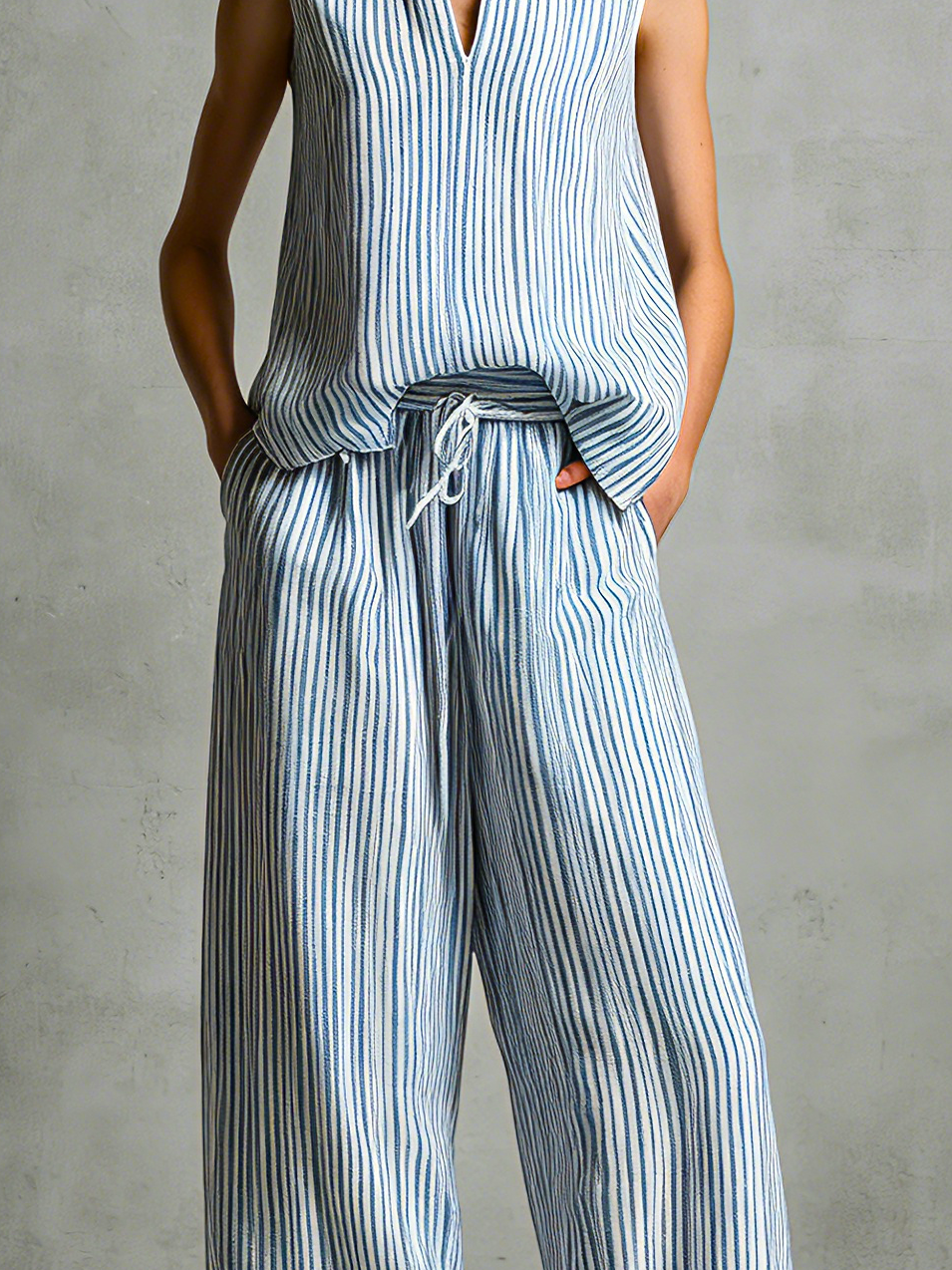 Haut sans manches en V tissé bleu et blanc à rayures décontracté pour femmes avec pantalon