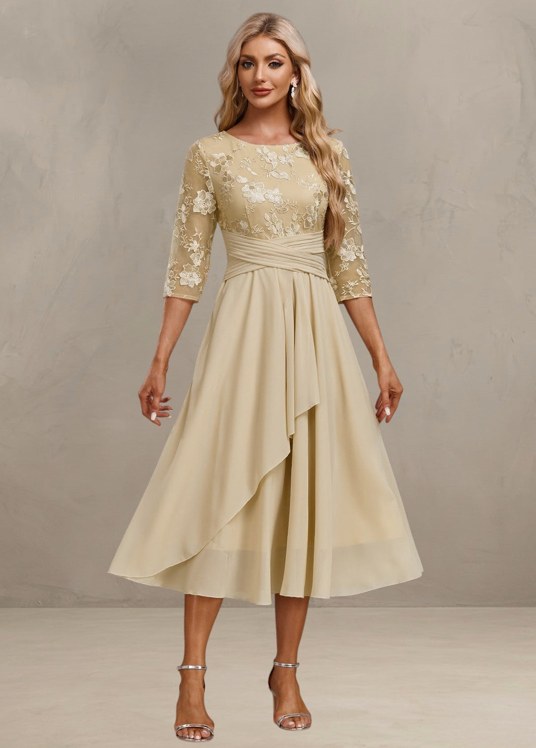 ELIN | ROBE CHAMPAGNE AVEC BRODERIE DÉLICATE