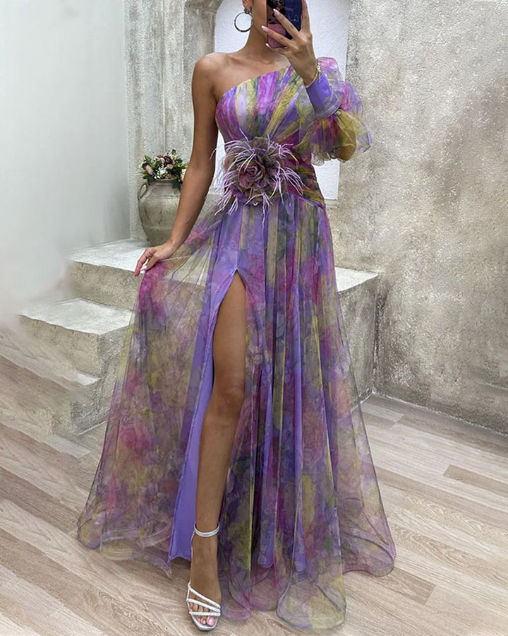 Orit | Robe Asymétrique à Manches Uniques et Fente