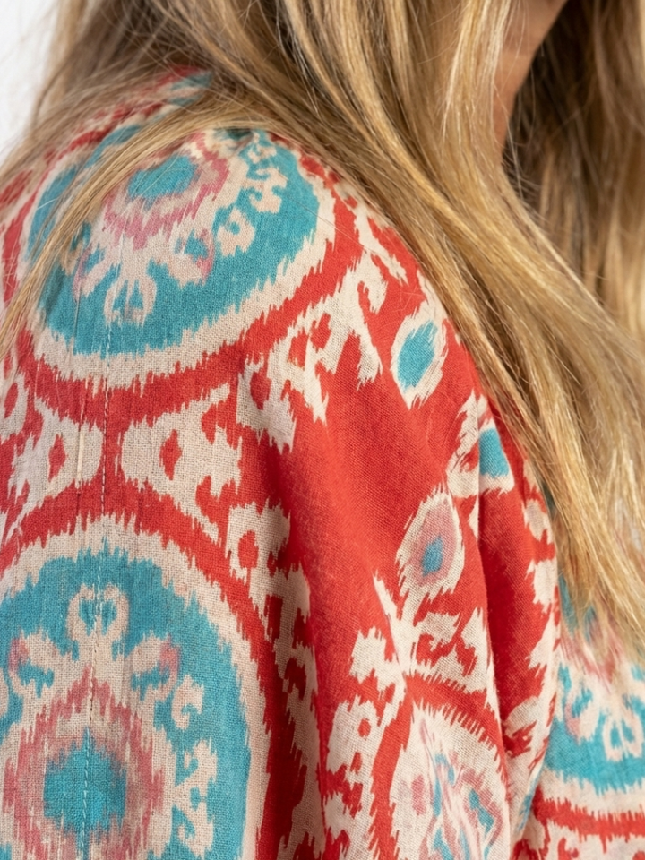 Zaria | Robe midi à manches courtes et décolleté en V imprimé paisley