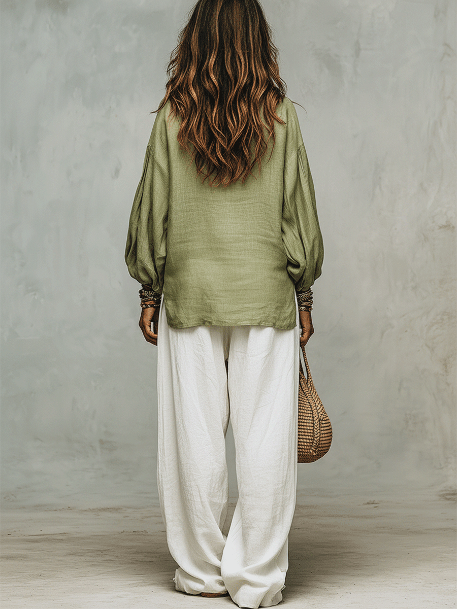 Ensemble Évasion Quotidienne : Blouse en Lin Sauge & Pantalons Blancs Amples