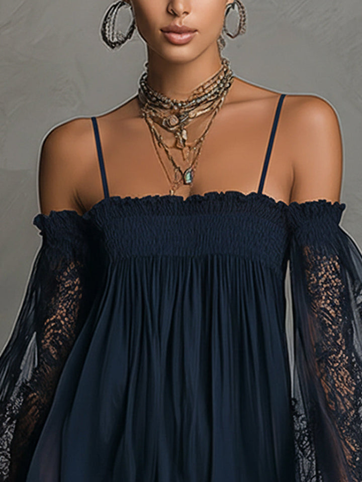 Noemi | Robe mini en chiffon bleu marine avec décolleté off-shoulder, bordure en dentelle et manches transparentes
