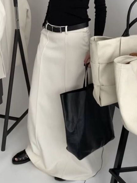 Margot | Jupe Longue Taille Haute Coupe Droite & Pince Structurée