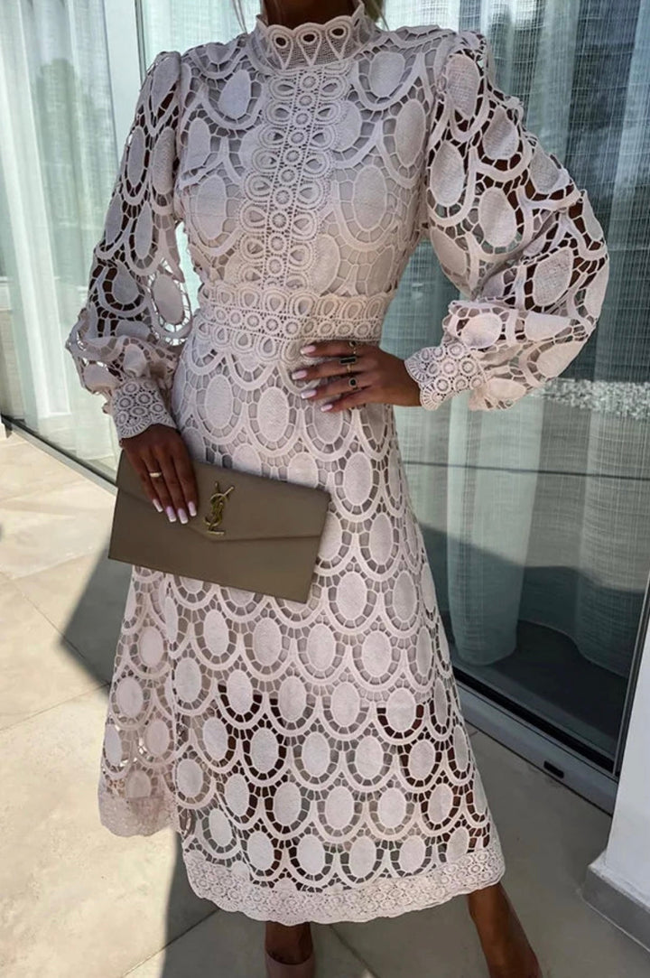 Eloah | Robe Midi en Dentelle Élégante