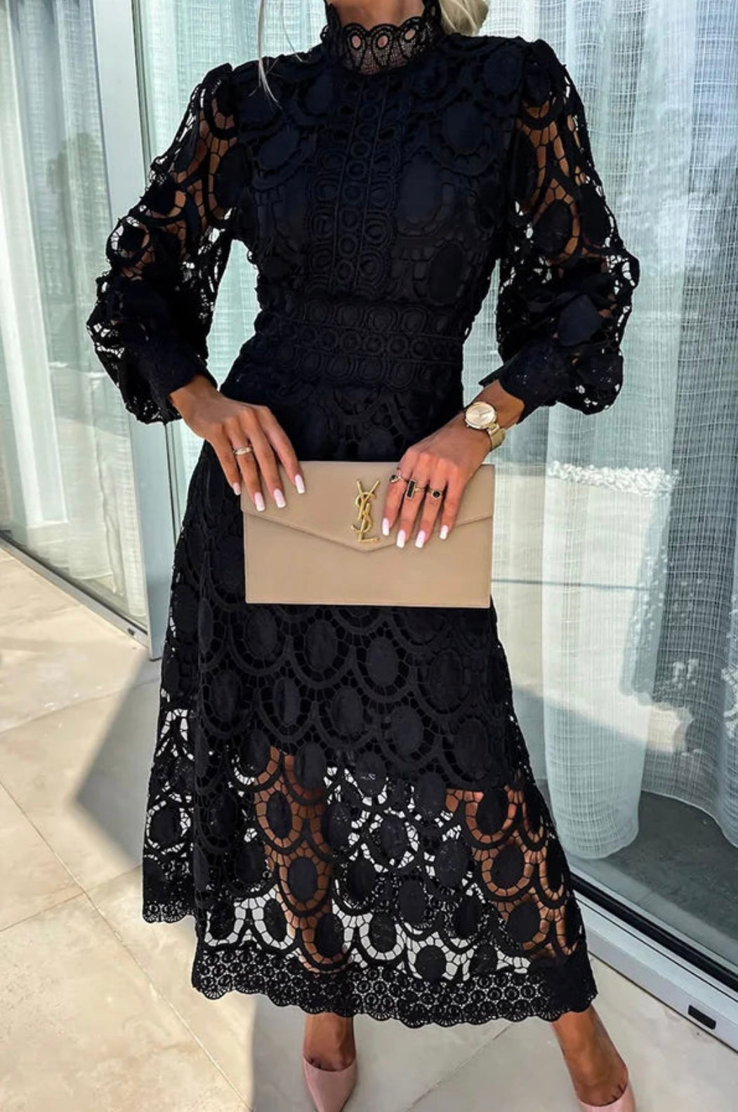 Eloah | Robe Midi en Dentelle Élégante