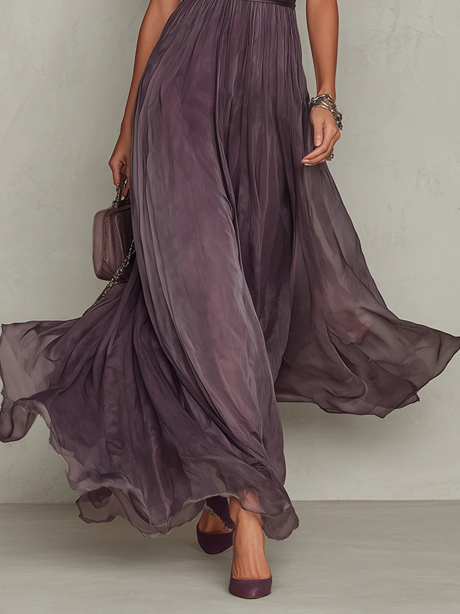 Flavia | Robe Longue Violette avec Encolure en Trou de Clé et Finition en Dentelle Chiffon