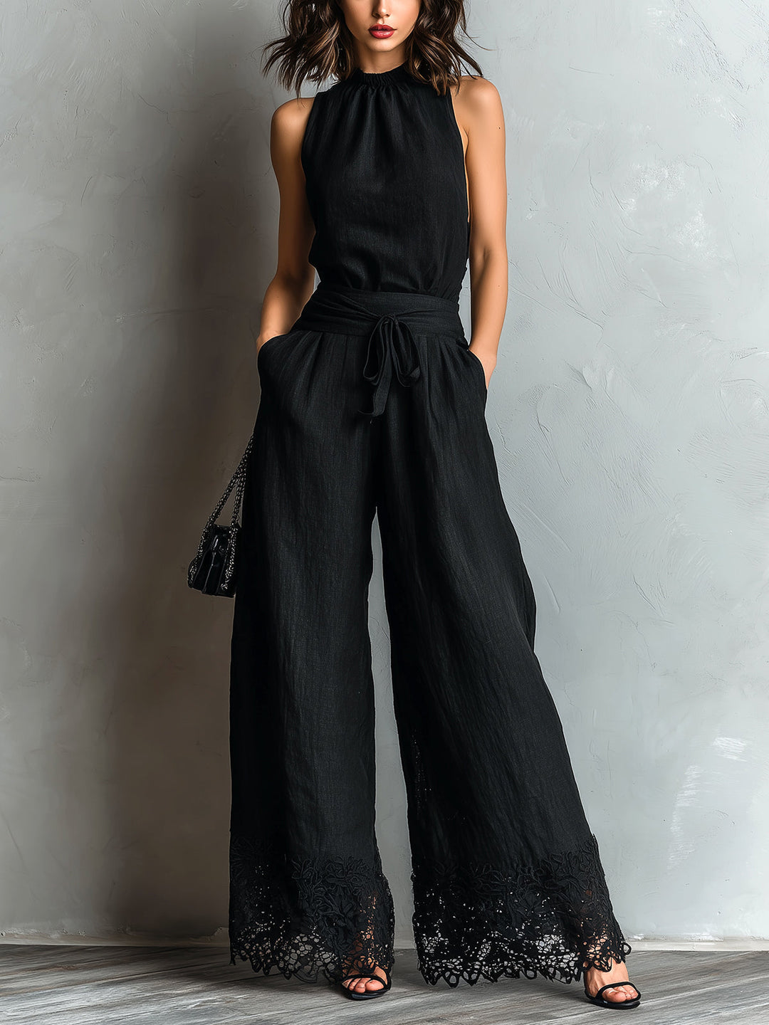 Haut halter en coton-lin noir avec nœud et pantalon large à dentelle