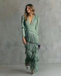 Chiara – Robe Élégante avec Manches Frangées