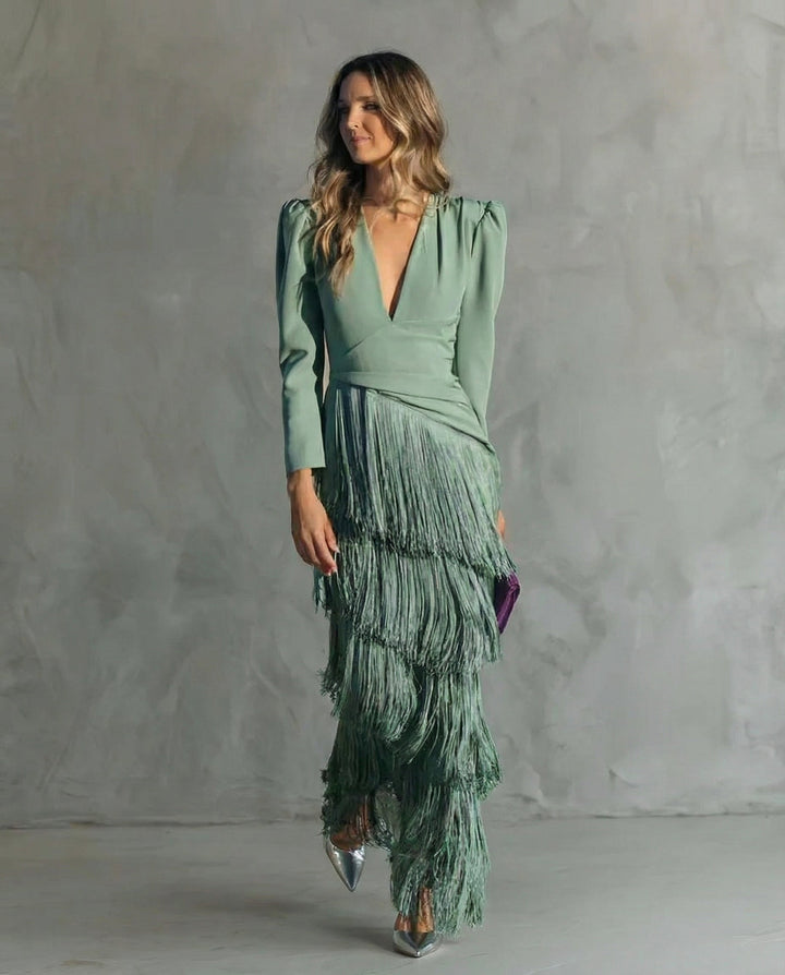 Chiara – Robe Élégante avec Manches Frangées