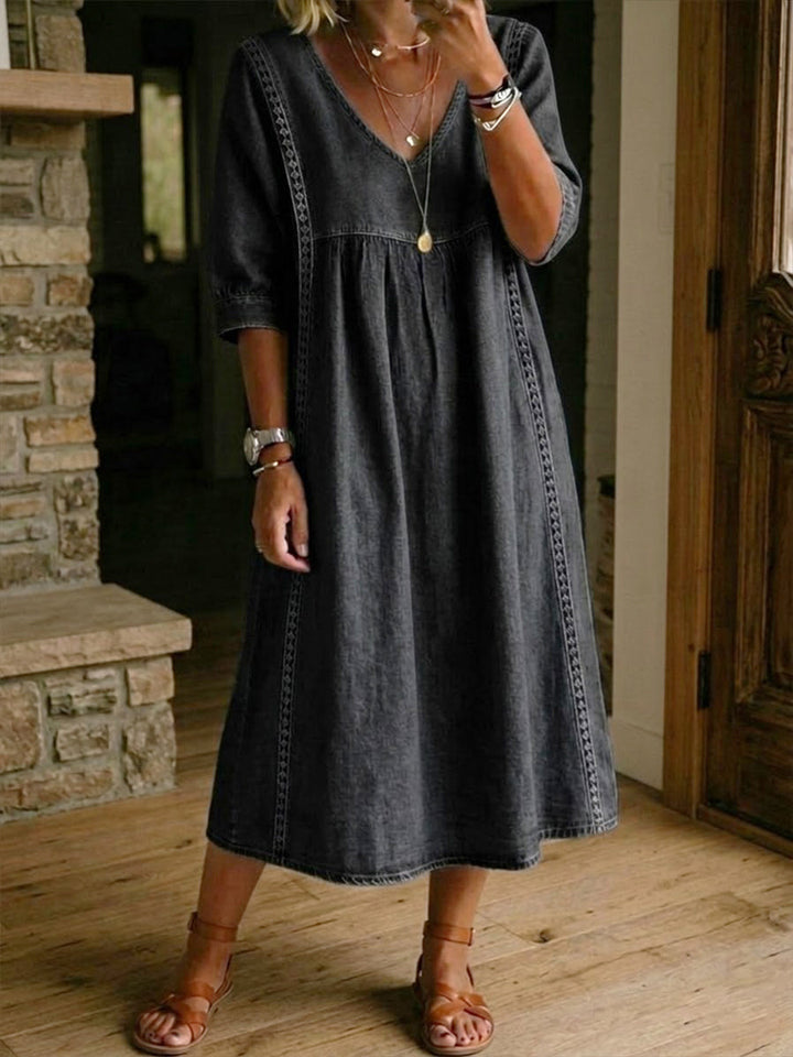 Maëlys | Robe Denim Vintage Ample avec Détails Dentelle